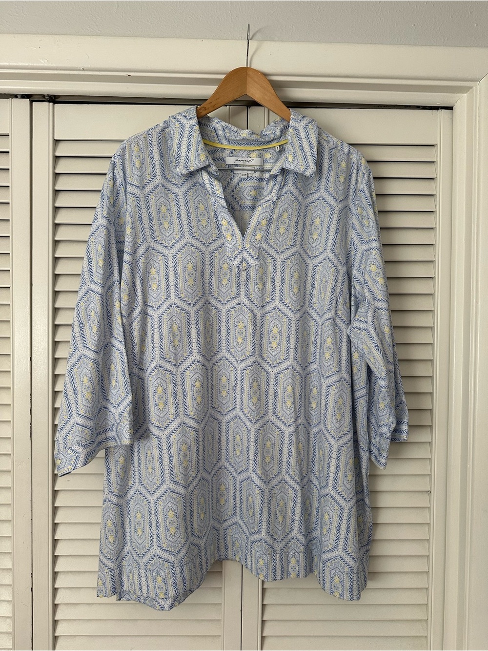 Foxcroft Light Blue and Yellow Geometric Tunic Shirt EUC